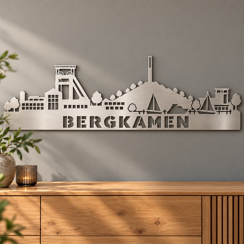 Bergkamen Skyline – Wanddekoration in Edelstahl und Farbe